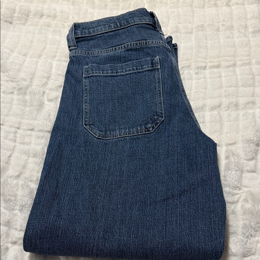 Hollister Indigo Star-Embellished Jeans - Picture 2 of 6